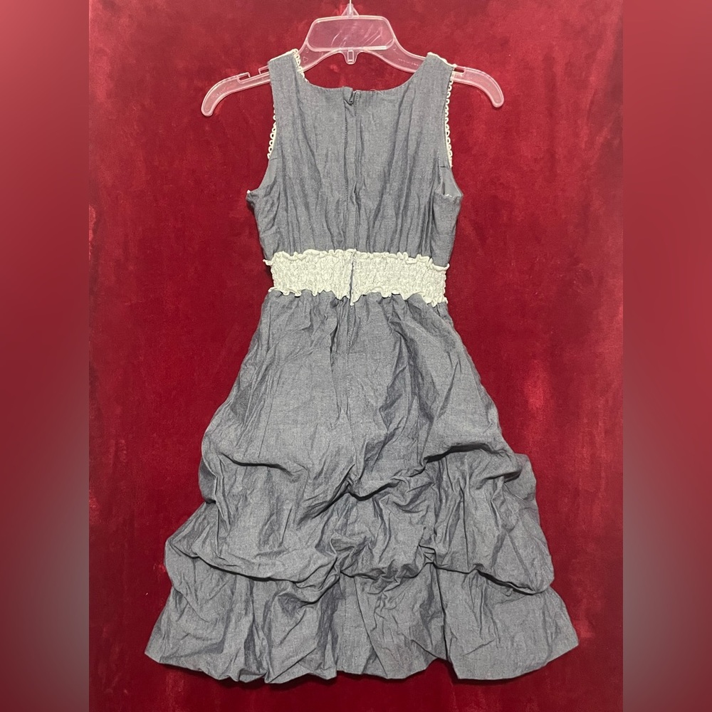 SEQUIN HEARTS Ruffle Gray White Lace Dress - Picture 2 of 4